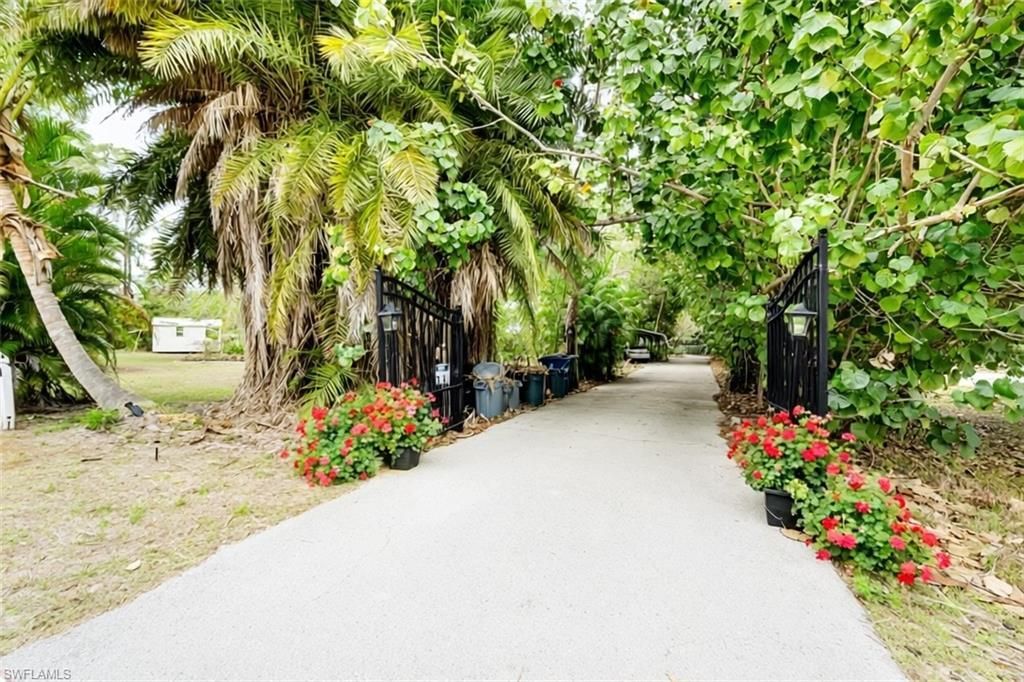 10811 Strike Ln , Bonita Springs, FL 34135 Photo