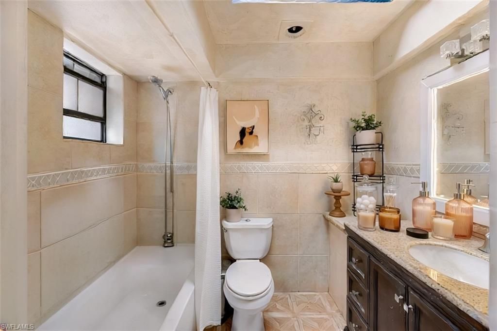 10811 Strike Ln , Bonita Springs, FL 34135 Photo