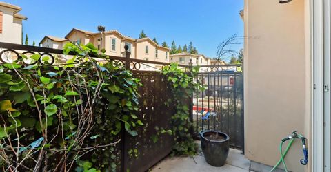 2500 Villa Terrace Ln, Sacramento, CA 95825 Photo