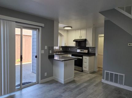 19671 Medford Cir #22, Unit 22, Hayward, CA 94541 Photo