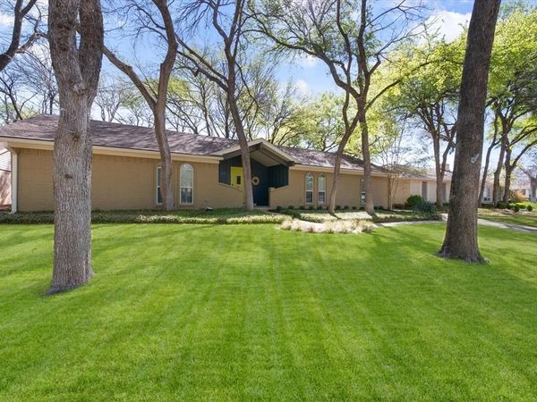 2003 Botts Drive, Arlington, TX 76012