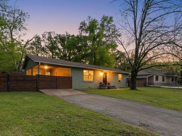 1180 Clay Street , Canton, TX 75103