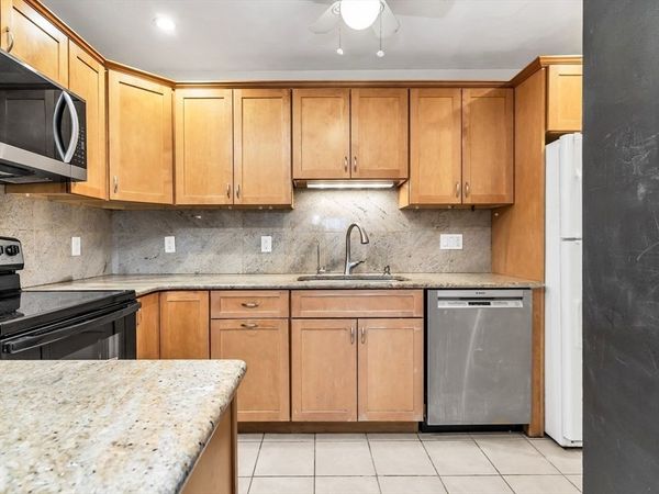 21 Margin Street, Unit 33, Lynn, MA 01905