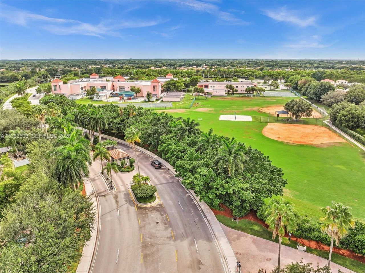 774 Heritage Dr , Weston, FL 33326 Photo