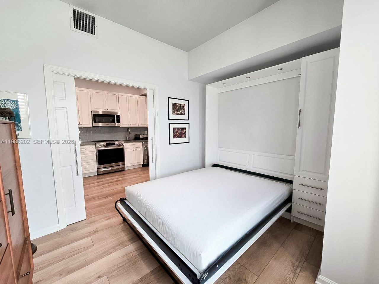 2870 Pine Tree Dr, Unit 3, Miami Beach, FL 33140 Photo