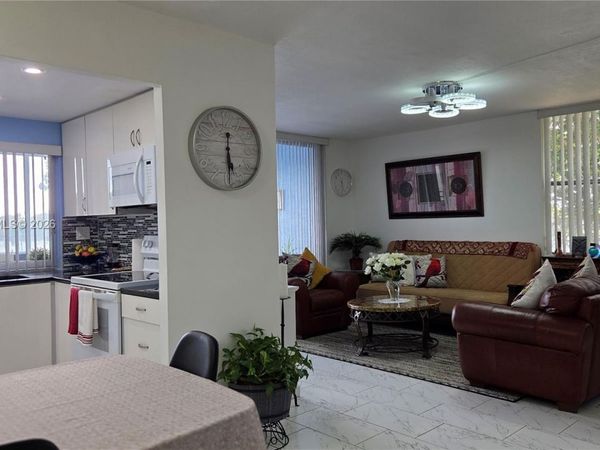 9400 Lime Bay Blvd , Unit 315, Tamarac, FL 33321