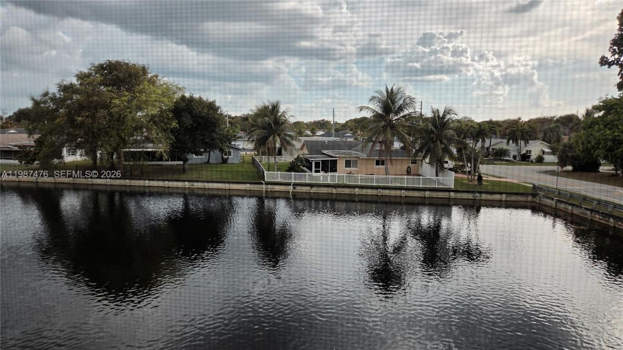 9400 Lime Bay Blvd , Unit 315, Tamarac, FL 33321 Photo