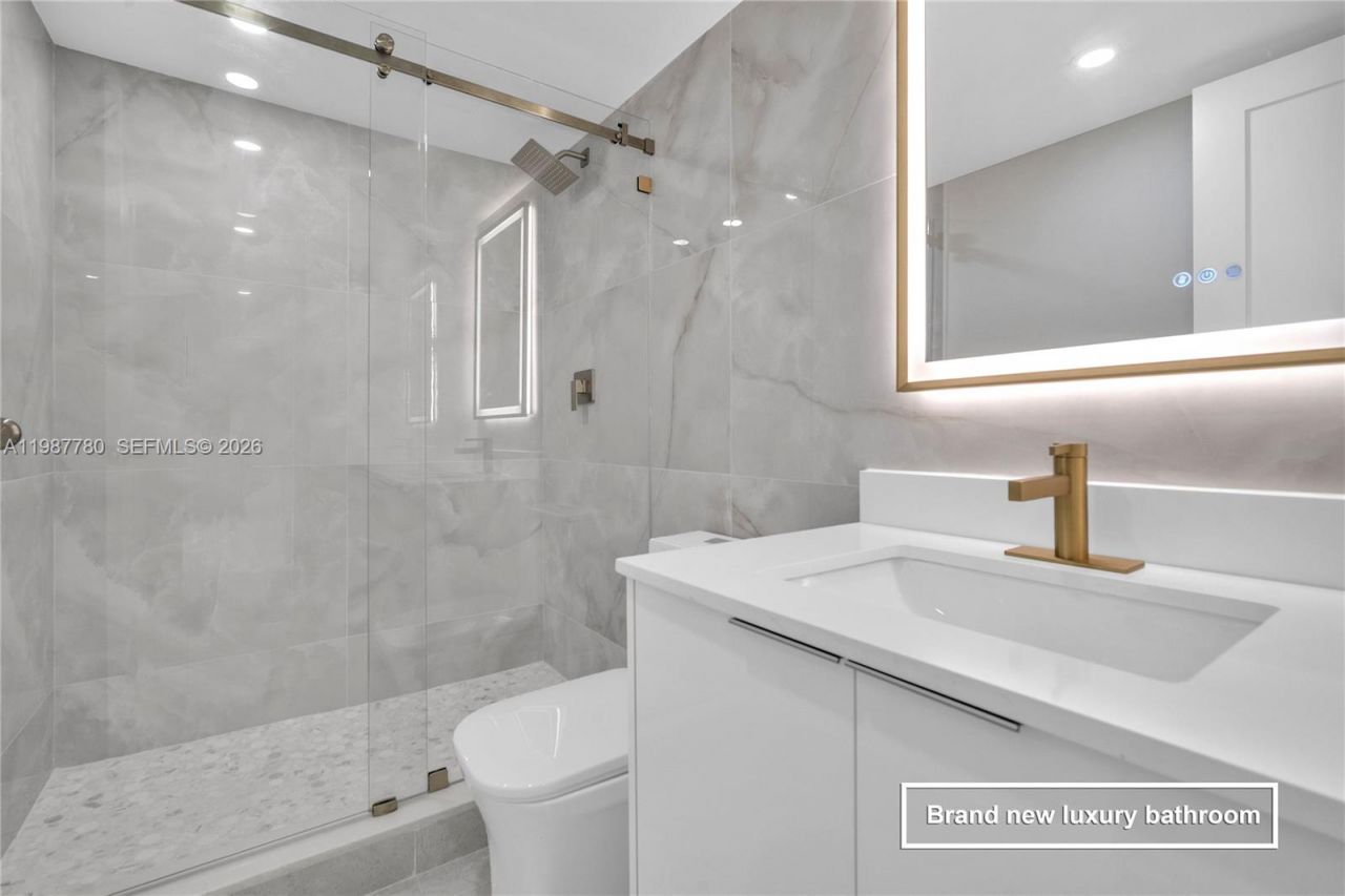 18181 NE 31st Ct, Unit 110, Aventura, FL 33160 Photo