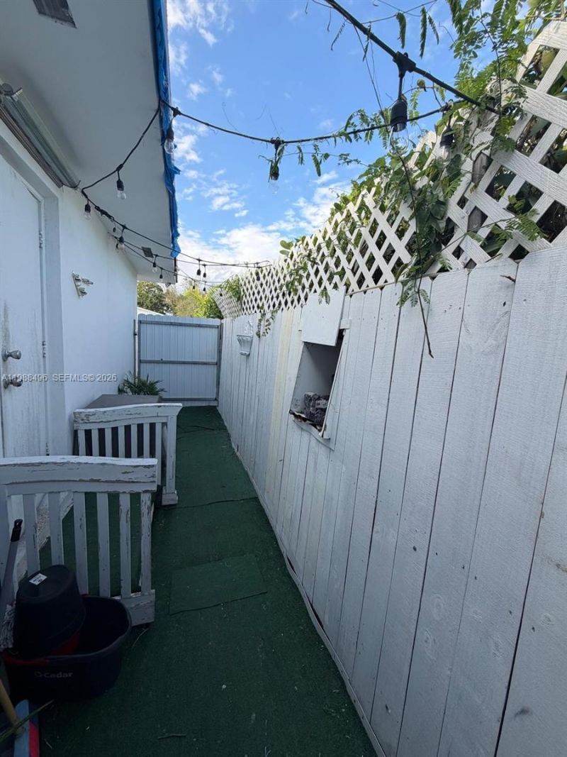 3306 SW 24th Ter , Unit ., Miami, FL 33145 Photo