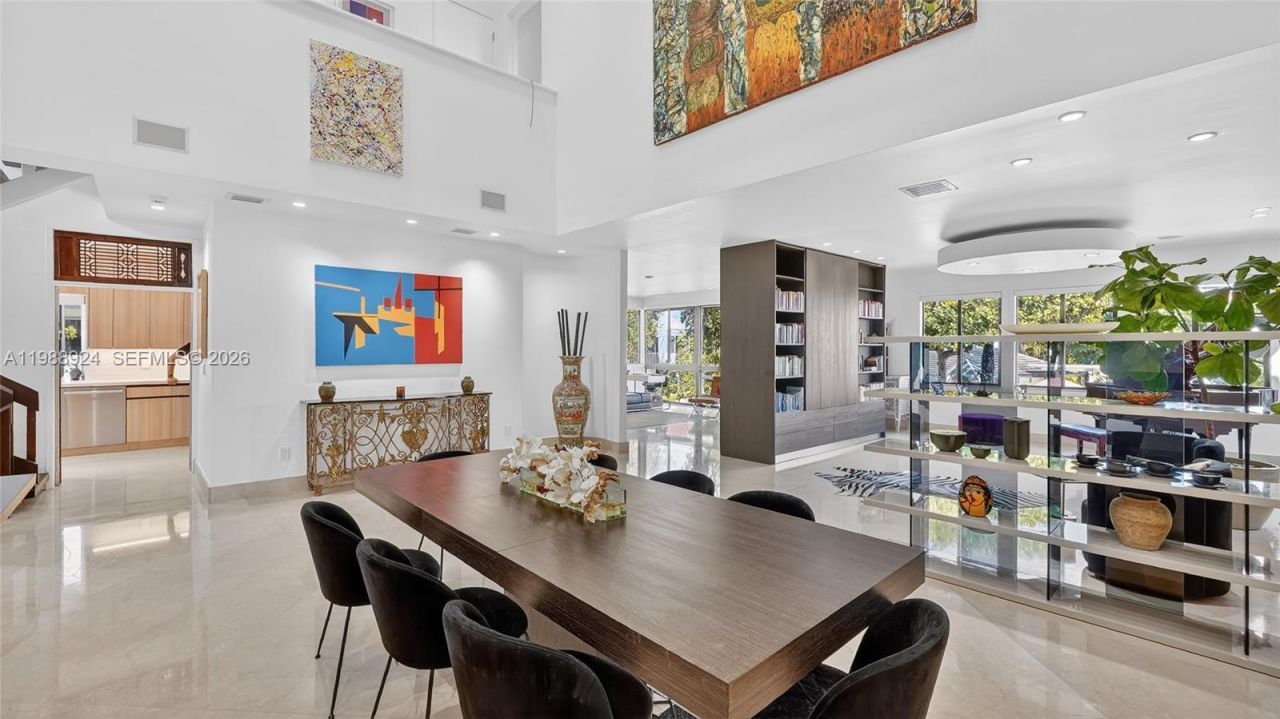 2000 S Bayshore Dr , Unit 24, Miami, FL 33133 Photo