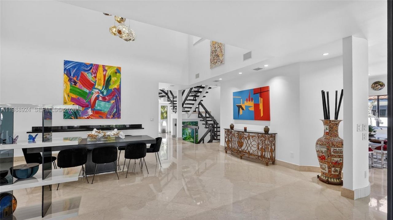 2000 S Bayshore Dr , Unit 24, Miami, FL 33133 Photo