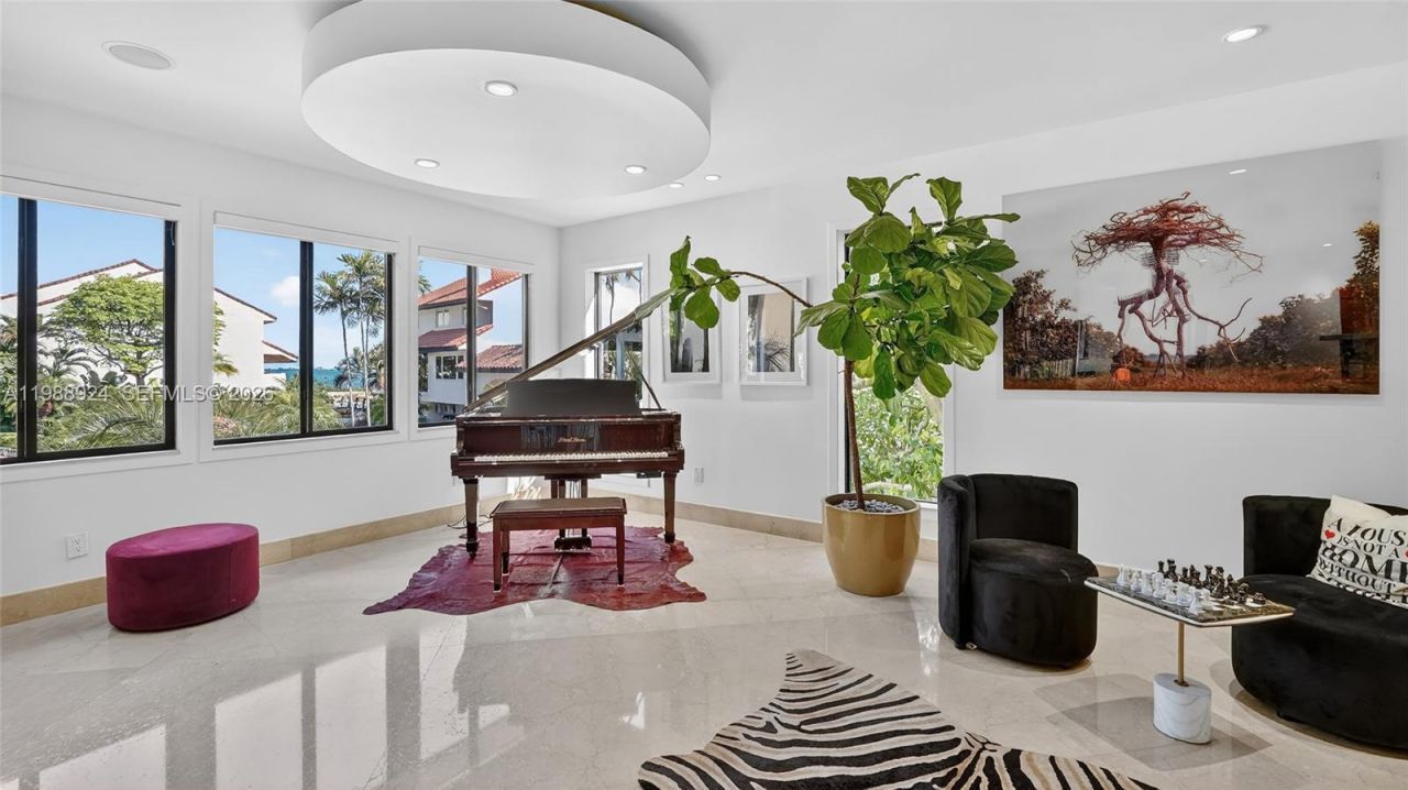 2000 S Bayshore Dr , Unit 24, Miami, FL 33133 Photo