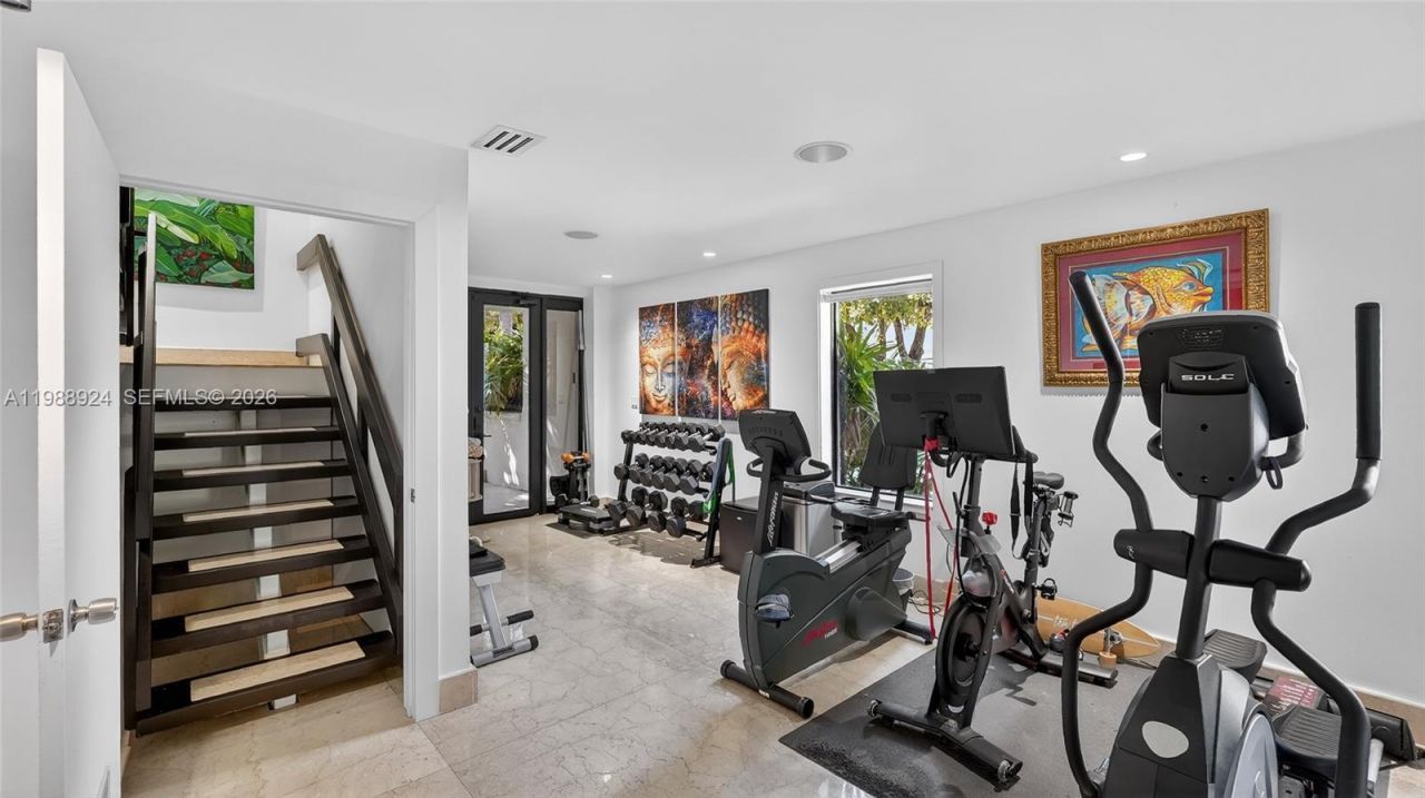 2000 S Bayshore Dr , Unit 24, Miami, FL 33133 Photo