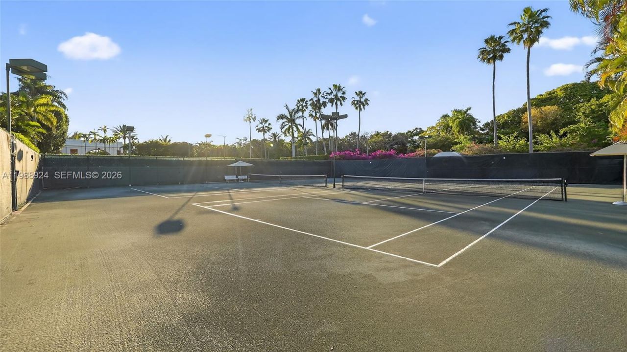 2000 S Bayshore Dr , Unit 24, Miami, FL 33133 Photo