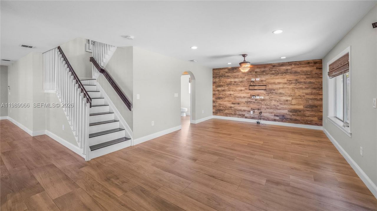 8933 SW 212th Ln, Cutler Bay, FL 33189 Photo