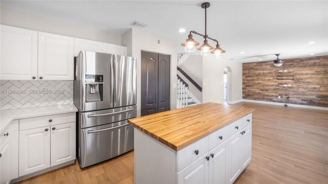 8933 SW 212th Ln, Cutler Bay, FL 33189 Photo