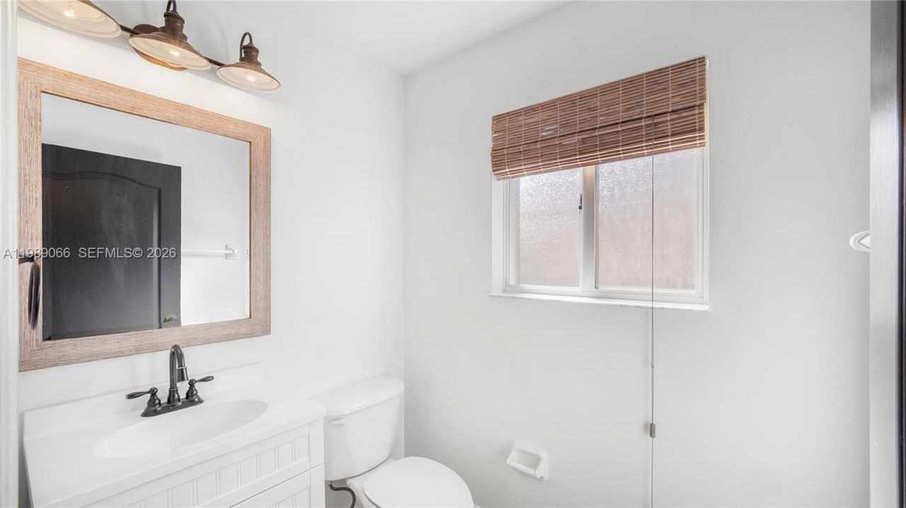 8933 SW 212th Ln, Cutler Bay, FL 33189 Photo