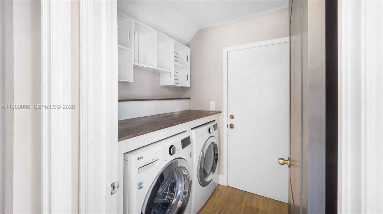 8933 SW 212th Ln, Cutler Bay, FL 33189 Photo