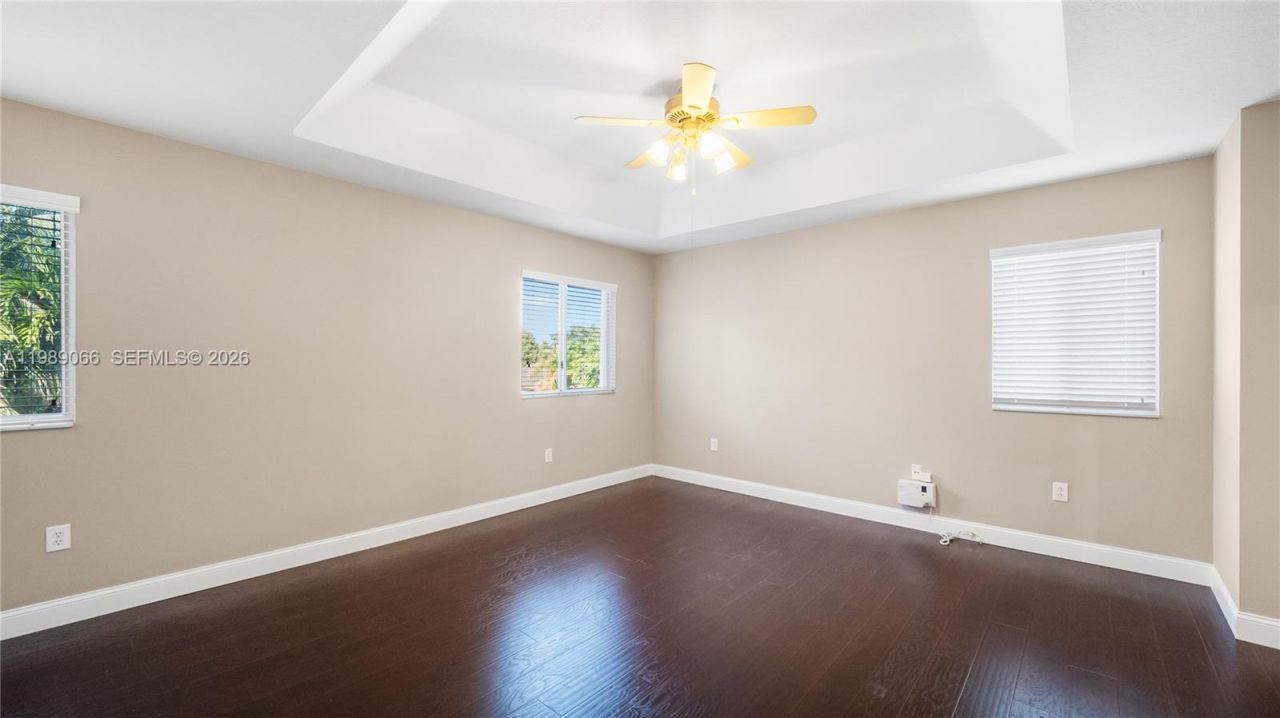 8933 SW 212th Ln, Cutler Bay, FL 33189 Photo