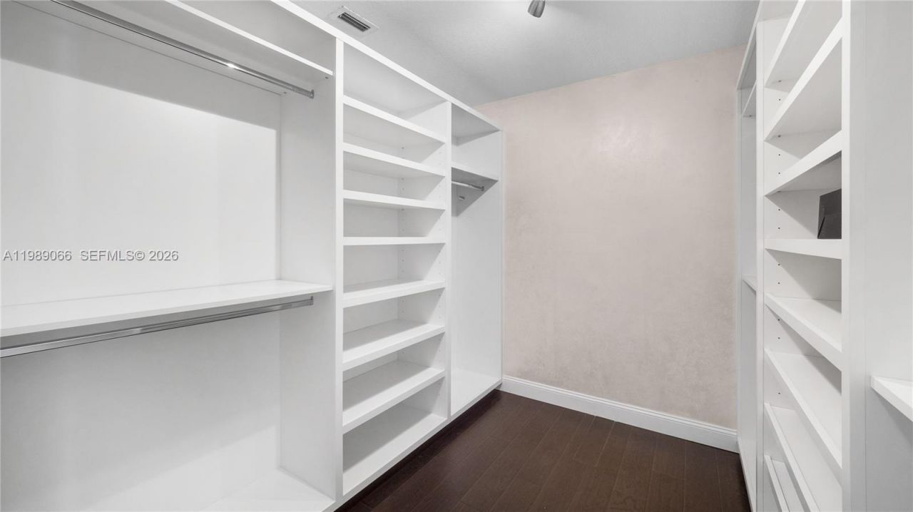 8933 SW 212th Ln, Cutler Bay, FL 33189 Photo