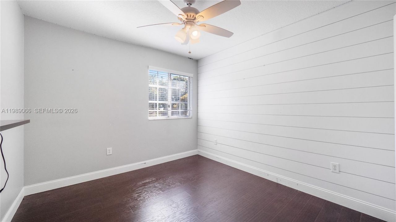 8933 SW 212th Ln, Cutler Bay, FL 33189 Photo