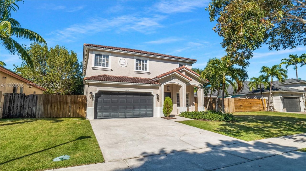 8933 SW 212th Ln, Cutler Bay, FL 33189 Photo