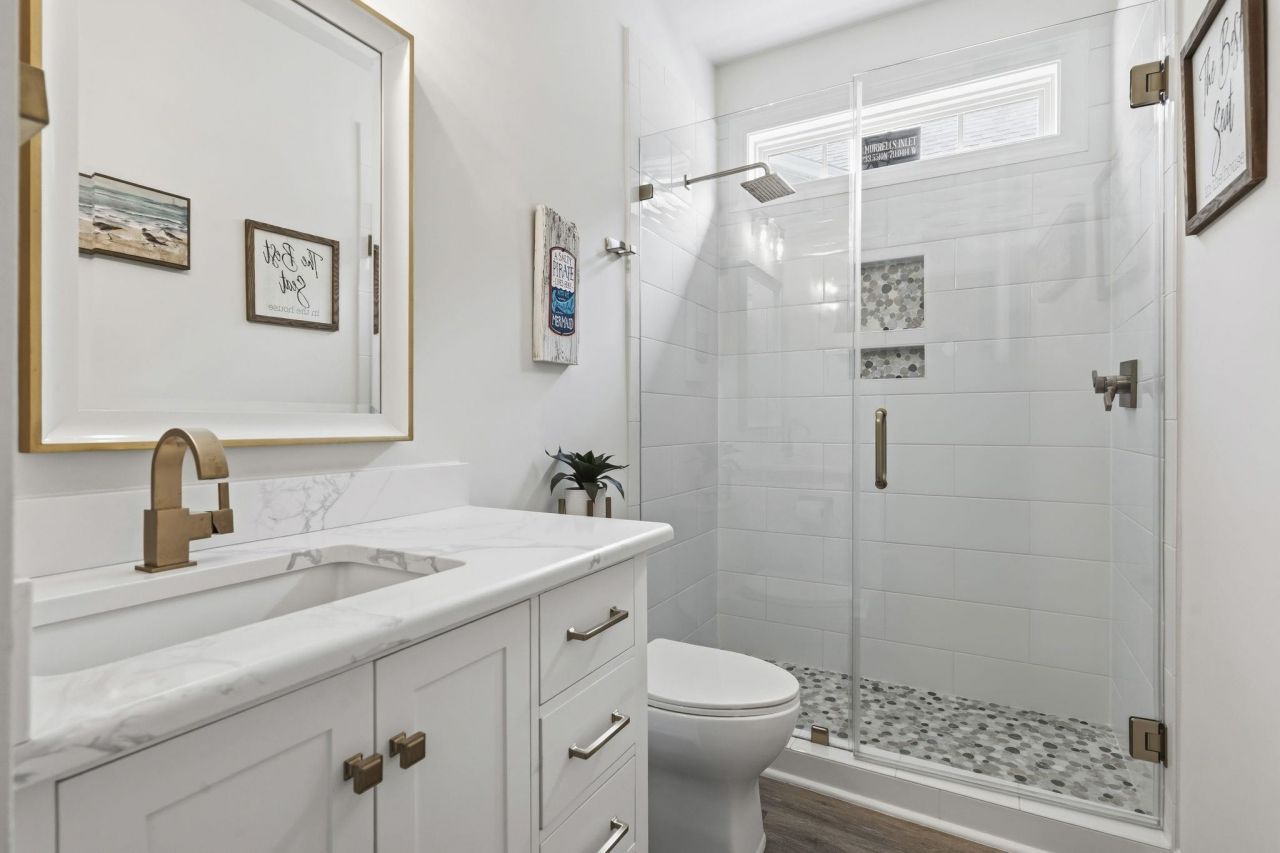 1135 N Blackmoor Dr. Photo 20