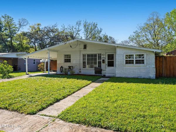 7542 QUITINA Drive, Jacksonville, FL 32277