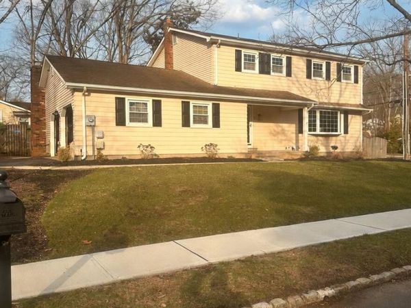 2 W End Avenue, Spotswood, NJ 08884