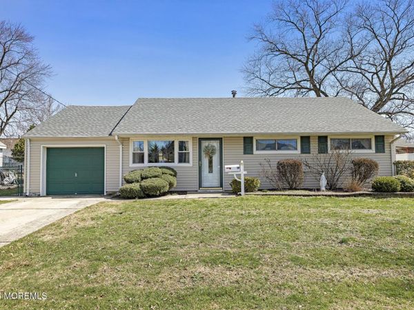 19 Mountain Avenue, Hazlet, NJ 07730