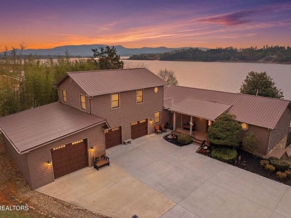 468 Trotline Rd, Dandridge, TN 37725