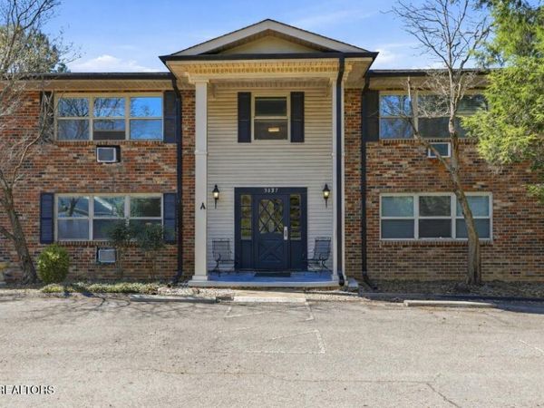 3637 Taliluna Ave, Knoxville, TN 37919