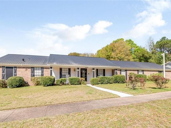 2820 Woodmill Lane, Mobile, AL 36695
