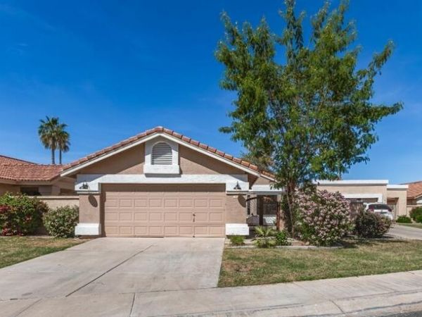 918 W BARBADOS Drive, Gilbert, AZ 85233
