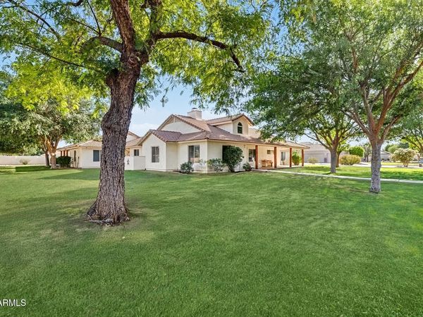 2593 E RIDGEWOOD Lane, Gilbert, AZ 85298