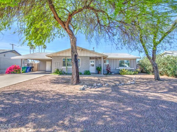 1640 N QUEENSBURY Road, Mesa, AZ 85201