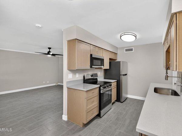 10123 N 96TH Avenue, Peoria, AZ 85345