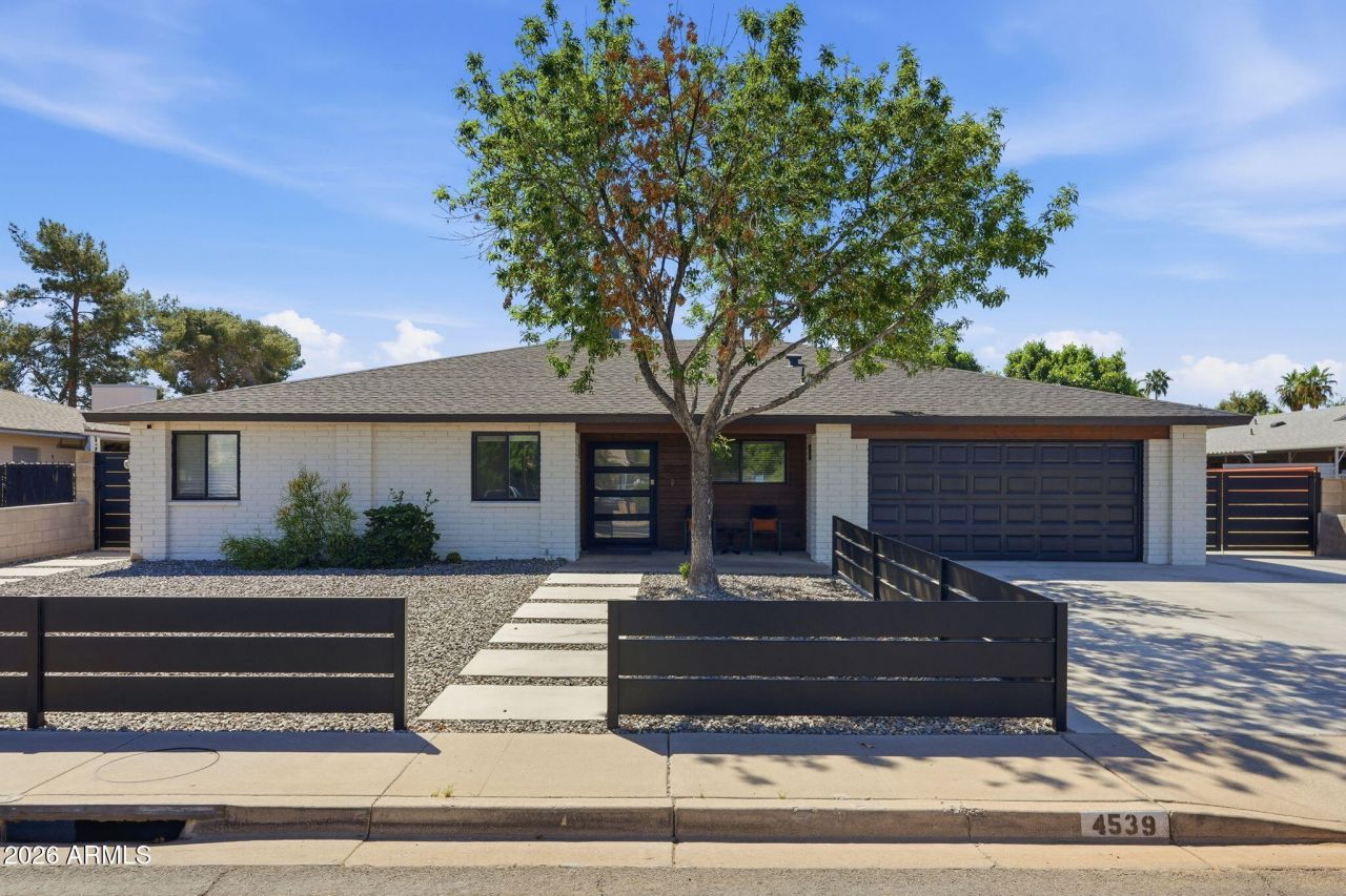 4539 W Sweetwater Avenue, Glendale, AZ 85304 Main Photo