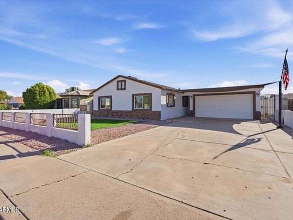 1505 S KAY Circle, Mesa, AZ 85204