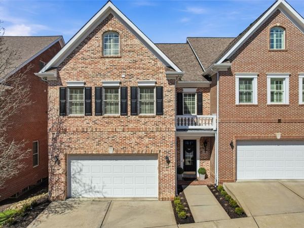 105 Georgetowne Court , Wexford, PA 15090