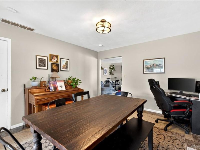 8734 Shadycreek Drive, Centerville, OH 45458 Photo 15