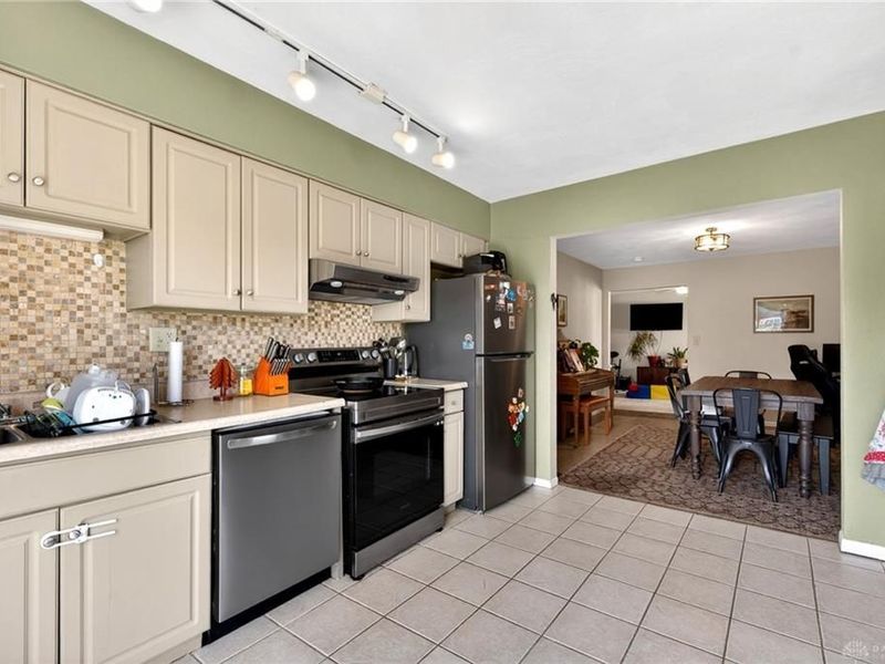 8734 Shadycreek Drive, Centerville, OH 45458 Photo 19