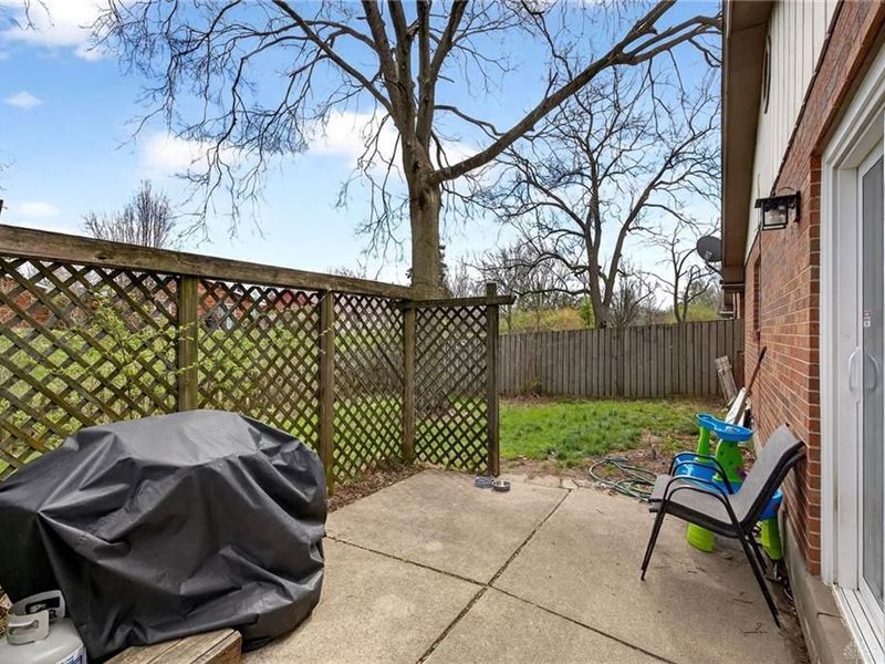 8734 Shadycreek Drive, Centerville, OH 45458 Photo 33