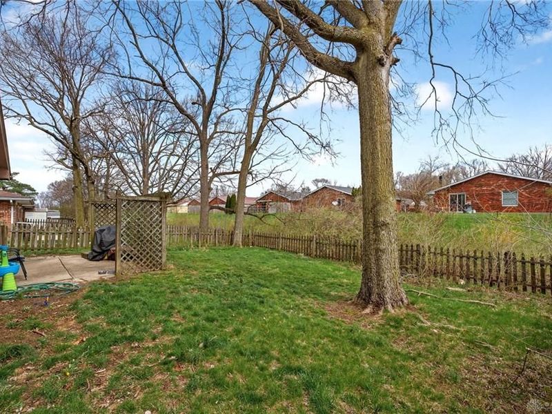 8734 Shadycreek Drive, Centerville, OH 45458 Photo 38