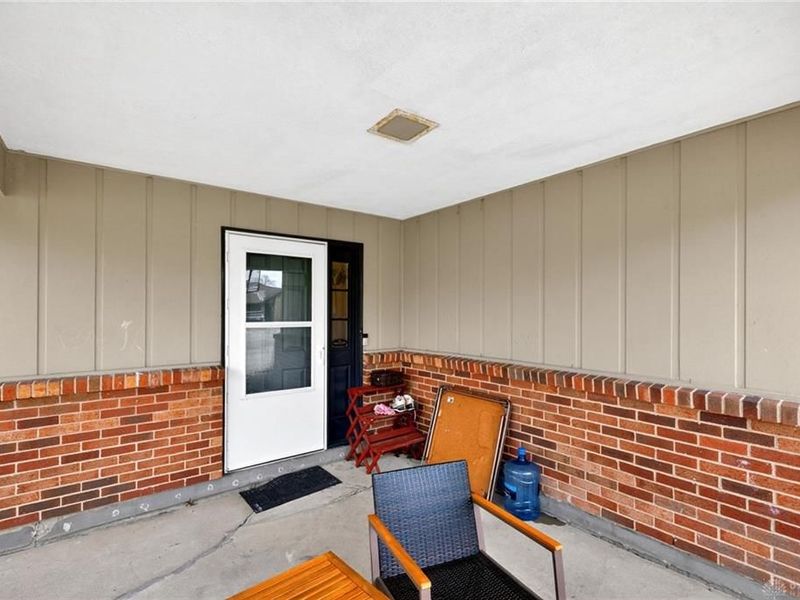 8734 Shadycreek Drive, Centerville, OH 45458 Photo 4