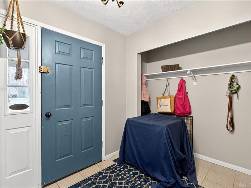 8734 Shadycreek Drive, Centerville, OH 45458 Photo 5