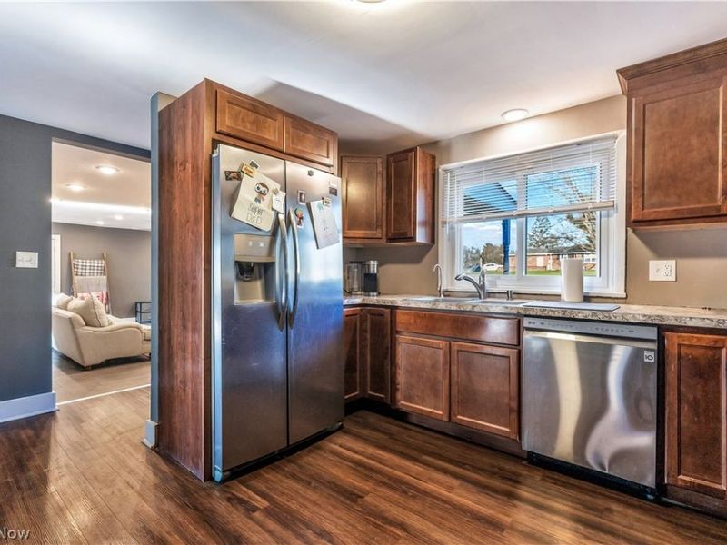 6116 Melody Road NE, Canton, OH 44721 Photo 10