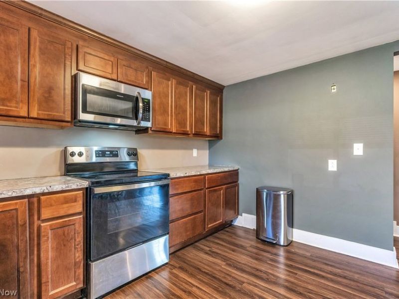 6116 Melody Road NE, Canton, OH 44721 Photo 12