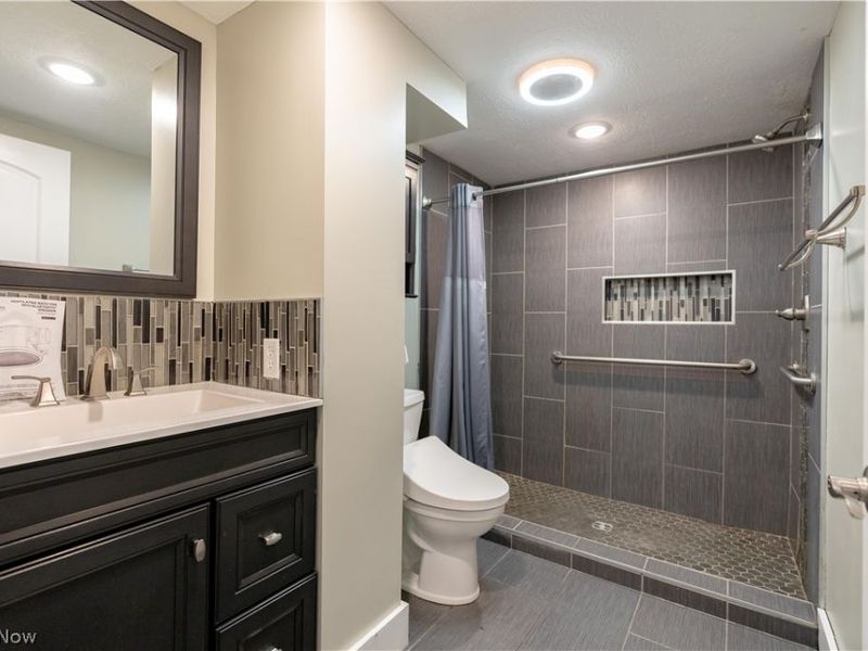 6116 Melody Road NE, Canton, OH 44721 Photo 26