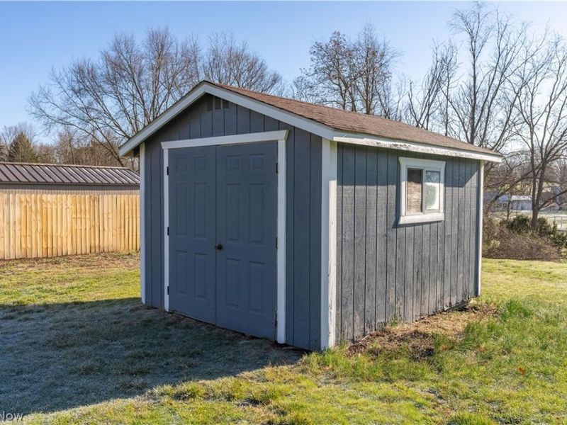 6116 Melody Road NE, Canton, OH 44721 Photo 32